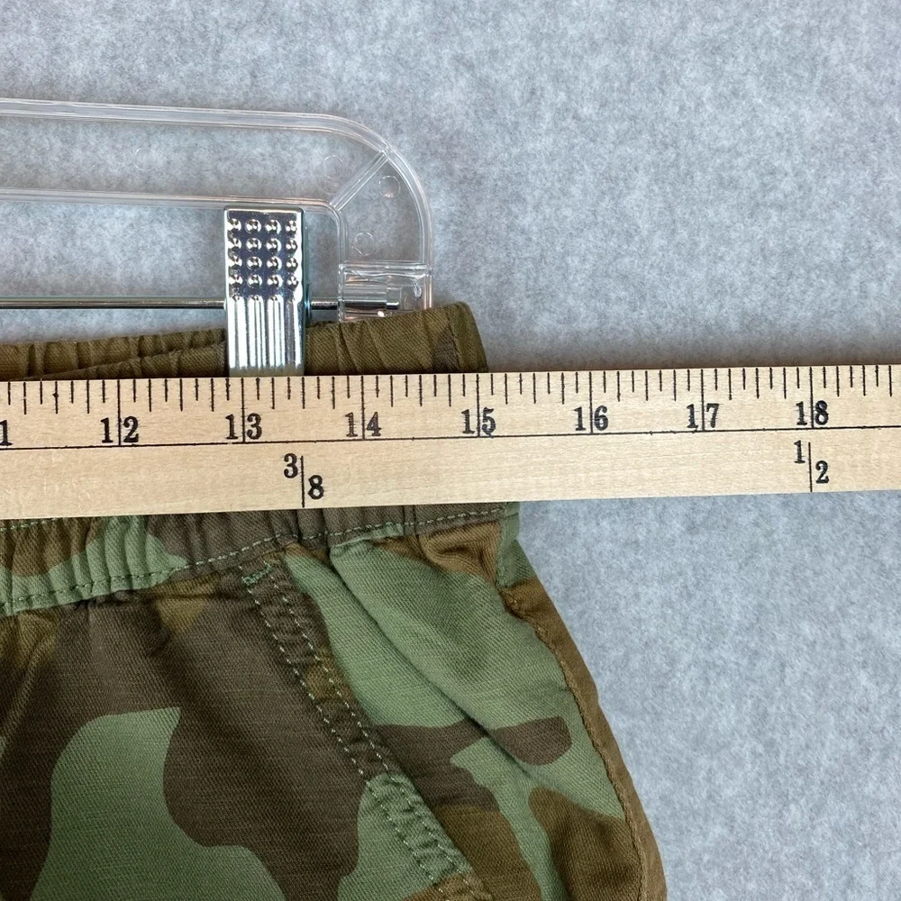 Levi Women Green Camo Joggers Sz M Zippers at ankles - Picture 5 of 7